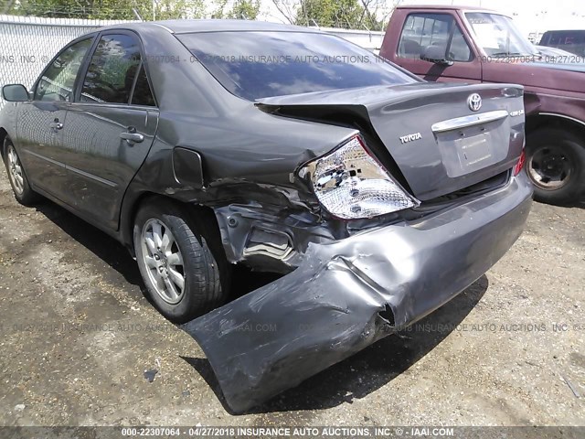 4T1BE30K04U857247 - 2004 TOYOTA CAMRY LE/XLE/SE ნაცრისფერი ფოტო 6