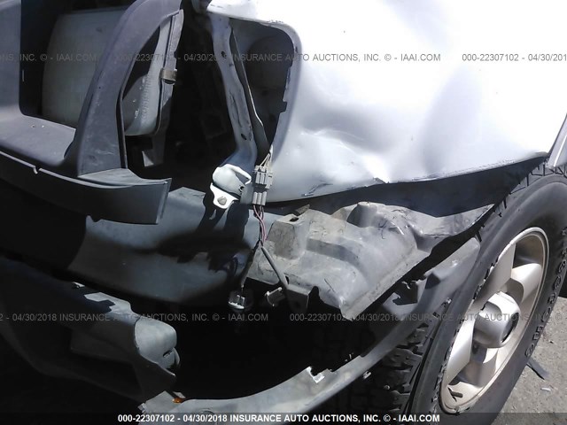 5N1ED28Y41C501291 - 2001 NISSAN XTERRA XE/SE WHITE photo 6