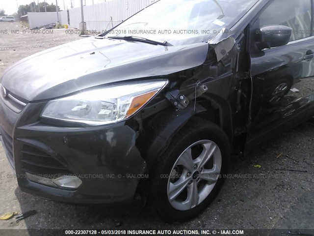 1FMCU0GX3GUB74888 - 2016 FORD ESCAPE SE GRAY photo 6