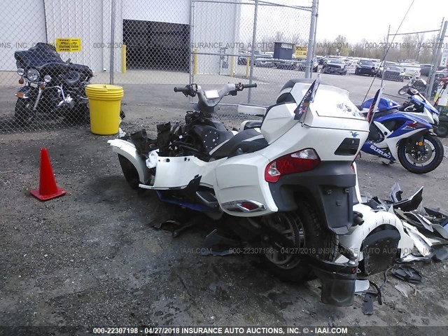 2BXJBDC13BV000908 - 2011 CAN-AM SPYDER ROADSTER RT-LTD WHITE photo 3