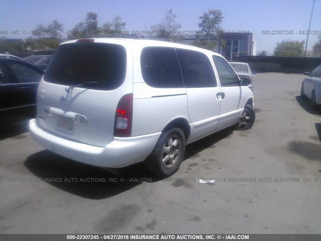 4N2ZN15T12D815897 - 2002 NISSAN QUEST GXE WHITE photo 4