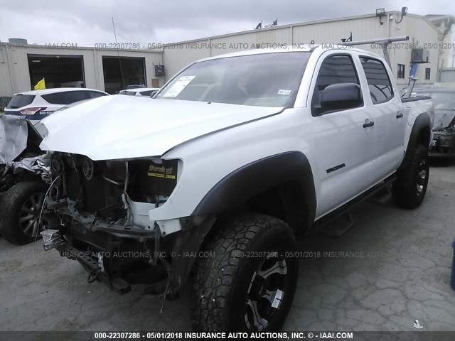 3TMJU62N79M087488 - 2009 TOYOTA TACOMA DOUBLE CAB PRERUNNER WHITE photo 2