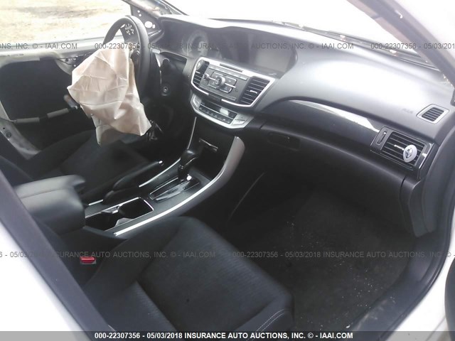 1HGCR2F54EA094372 - 2014 HONDA ACCORD SPORT WHITE photo 5