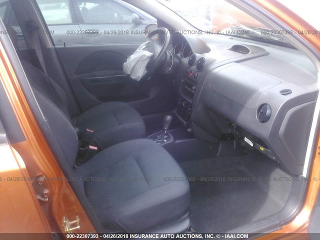 KL1TD66616B565846 - 2006 CHEVROLET AVEO LS ORANGE photo 5