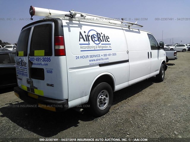 1GTZGGAA9A1173384 - 2010 GMC SAVANA G2500 WHITE photo 4