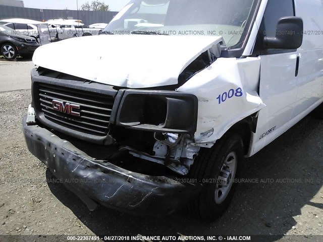 1GTZGGAA9A1173384 - 2010 GMC SAVANA G2500 WHITE photo 6