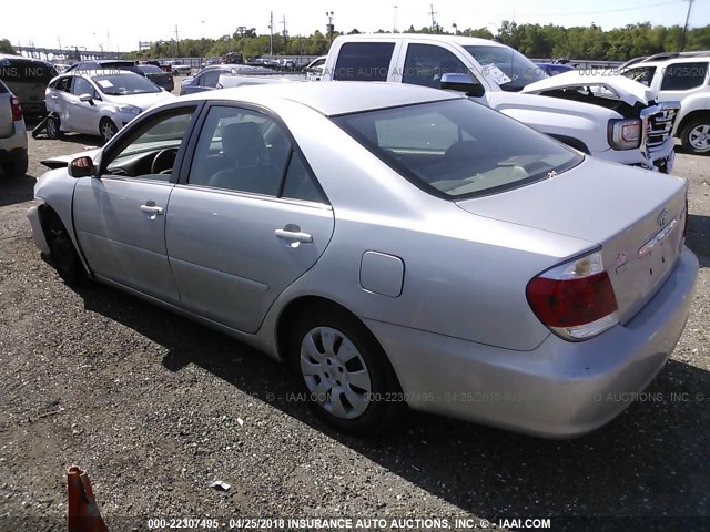 4T1BE32K96U119348 - 2006 TOYOTA CAMRY LE/XLE/SE ვერცხლისფერი ფოტო 3