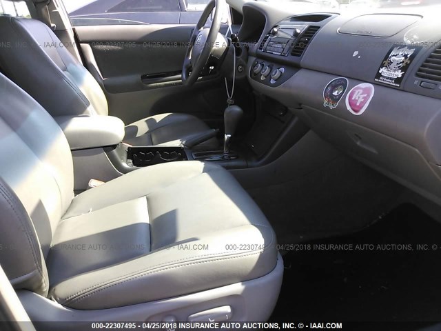 4T1BE32K96U119348 - 2006 TOYOTA CAMRY LE/XLE/SE ვერცხლისფერი ფოტო 5