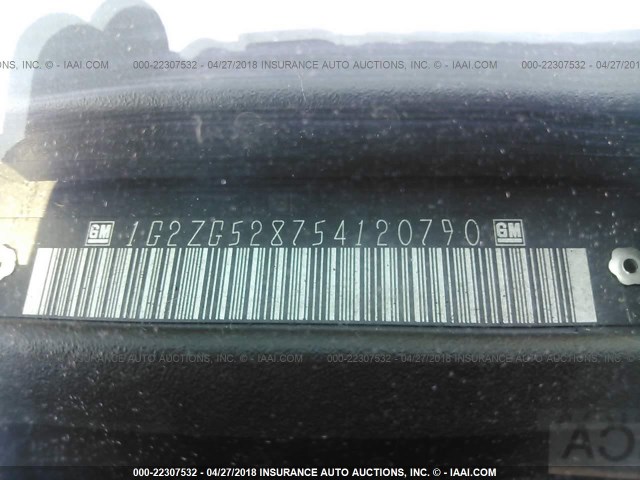 1G2ZG528754120790 - 2005 PONTIAC G6 SILVER photo 9