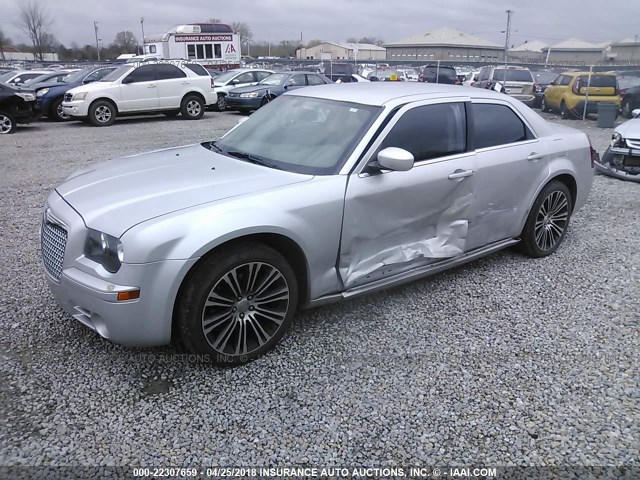 2C3CA2CV4AH262280 - 2010 CHRYSLER 300 S SILVER photo 2