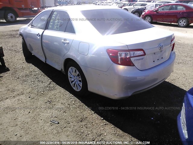 4T1BF1FK9CU134312 - 2012 TOYOTA CAMRY SE/LE/XLE SILVER photo 3