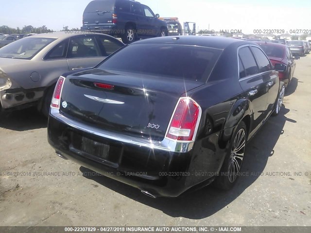 2C3CCAAG4EH125127 - 2014 CHRYSLER 300 BLACK photo 4