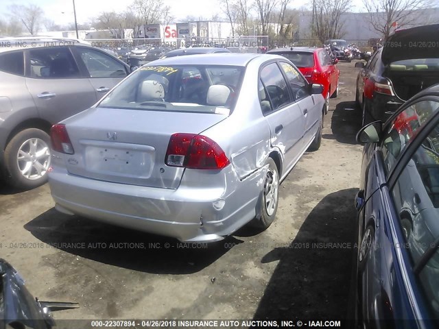 2HGES16345H598153 - 2005 HONDA CIVIC DX VP SILVER photo 4