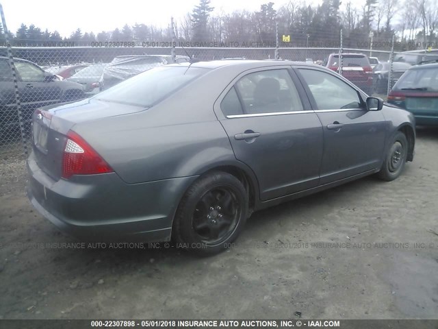 3FAHP0HA8BR277242 - 2011 FORD FUSION SE GRAY photo 4