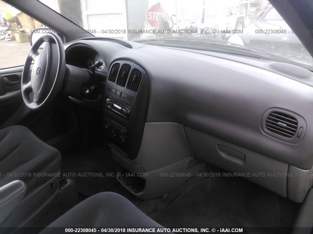 1B4GP24311B183146 - 2001 DODGE GRAND CARAVAN SE GRAY photo 5