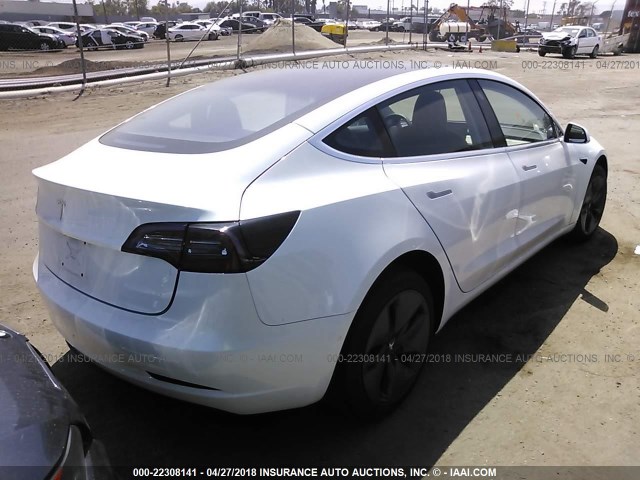 5YJ3E1EA1HF002343 - 2017 TESLA MODEL 3 თეთრი ფოტო 4