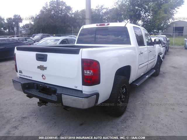 3GCPCSE0XBG231769 - 2011 CHEVROLET SILVERADO C1500 LT WHITE photo 4