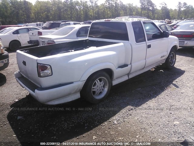 1GCCS1951Y8214925 - 2000 CHEVROLET S TRUCK S10 WHITE photo 4