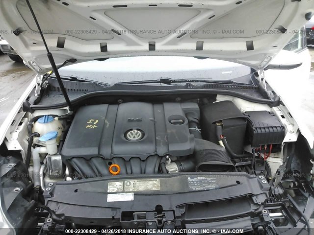 WVWDB7AJ7BW257992 - 2011 VOLKSWAGEN GOLF WHITE photo 10