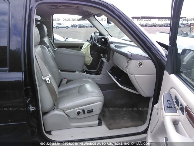 1GYEK63N64R225285 - 2004 CADILLAC ESCALADE LUXURY Schwarz Foto 5