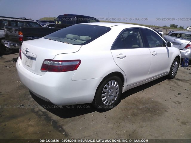 4T1BE46K57U553445 - 2007 TOYOTA CAMRY NEW GENERAT CE/LE/XLE/SE WHITE photo 4
