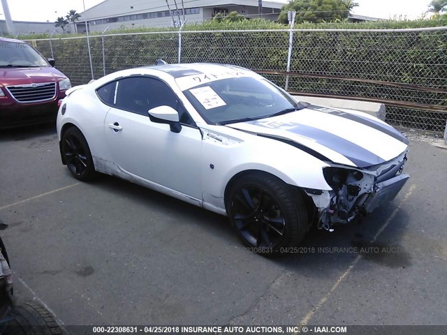 JF1ZNAA17H8700087 - 2017 TOYOTA 86 SPECIAL EDITION WHITE photo 1