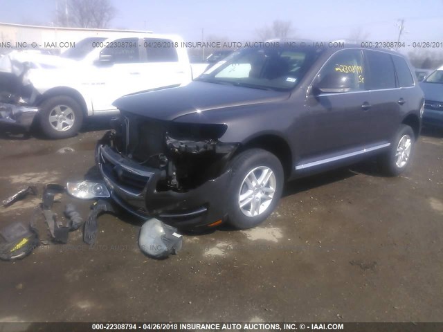 WVGBE77L69D012688 - 2009 VOLKSWAGEN TOUAREG 2 V6 GRAY photo 2