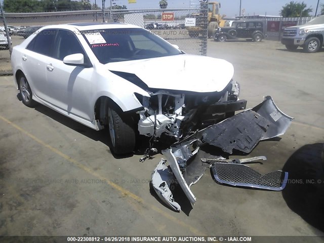 4T1BF1FK3DU240708 - 2013 TOYOTA CAMRY L/SE/LE/XLE 白色 照片 1