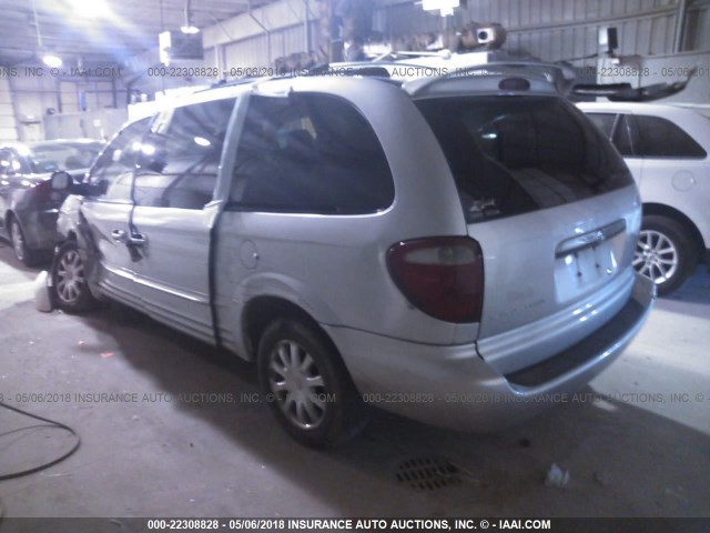 2C4GP54LX3R223815 - 2003 CHRYSLER TOWN & COUNTRY LXI SILVER photo 3