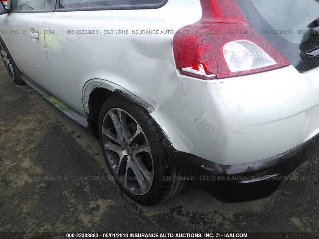 YV1MK672782051446 - 2008 VOLVO C30 T5 GRAY photo 6