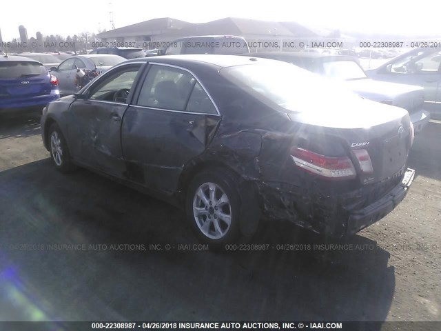 4T4BF3EK6BR168483 - 2011 TOYOTA CAMRY SE/LE/XLE BLACK photo 3