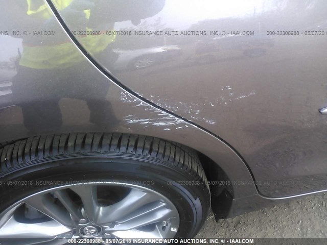 4T1BF1FK7HU314878 - 2017 TOYOTA CAMRY LE/XLE/SE/XSE GRAY photo 6