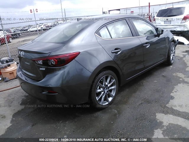 3MZBN1W32JM176478 - 2018 MAZDA 3 GRAND TOURING GRAY photo 4