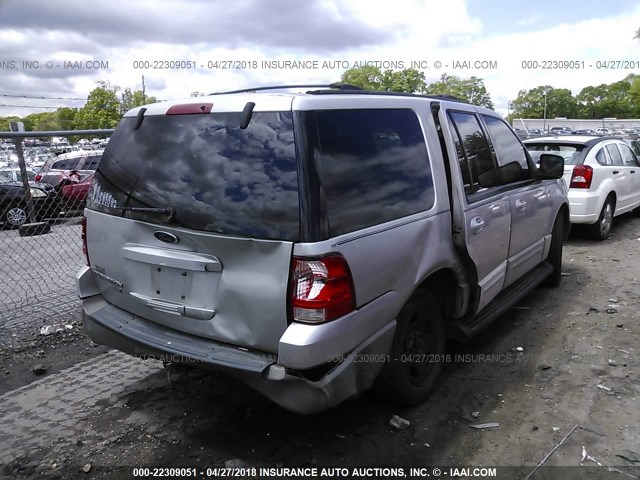 1FMPU16LX3LB31820 - 2003 FORD EXPEDITION XLT SILVER photo 4