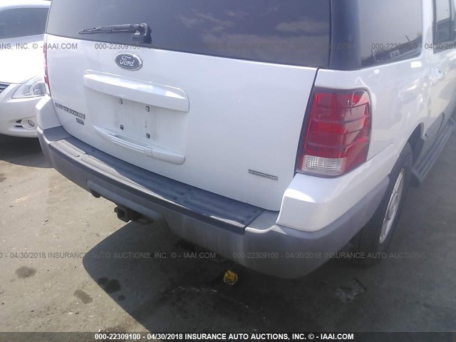 1FMPU16L74LA30056 - 2004 FORD EXPEDITION XLT 白色 照片 6