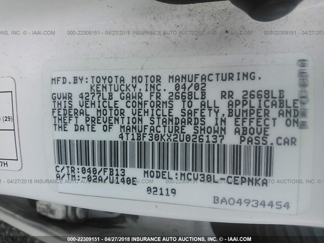 4T1BF30KX2U026137 - 2002 TOYOTA CAMRY LE/XLE/SE თეთრი ფოტო 9