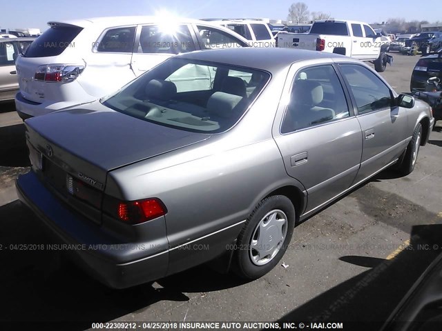 4T1BG22K6YU007341 - 2000 TOYOTA CAMRY CE/LE/XLE 灰色 照片 4