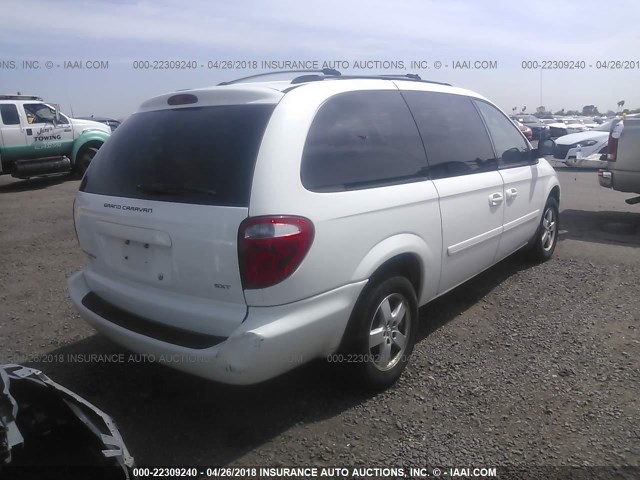 2D4GP44L37R250986 - 2007 DODGE GRAND CARAVAN SXT WHITE photo 4