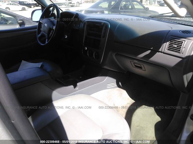 1FMZU73K34UA74072 - 2004 FORD EXPLORER XLT/XLT SPORT/NBX SILVER photo 5