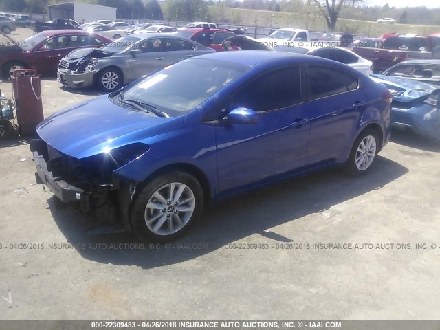 3KPFL4A77HE023413 - 2017 KIA FORTE LX/S BLUE photo 2