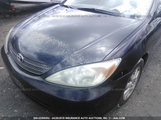 4T1BF30K42U006997 - 2002 TOYOTA CAMRY LE/XLE/SE შავი ფოტო 6