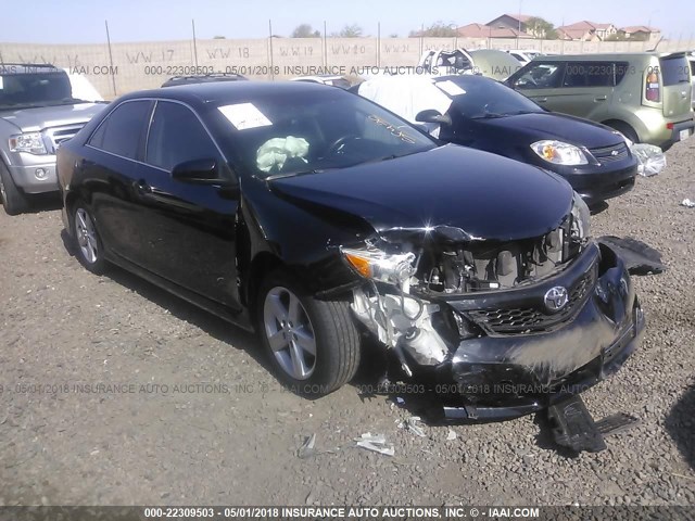 4T1BF1FK4EU823421 - 2014 TOYOTA CAMRY L/SE/LE/XLE Qara foto 1