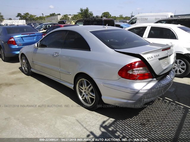 WDBTJ72J37F209697 - 2007 MERCEDES-BENZ CLK 550 SILVER photo 3