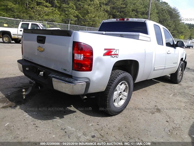 1GCSKSE33AZ116422 - 2010 CHEVROLET SILVERADO K1500 LT SILVER photo 4