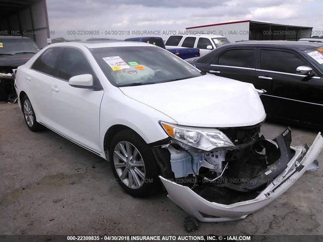 4T1BK1FK9CU517839 - 2012 TOYOTA CAMRY SE/XLE WHITE photo 1