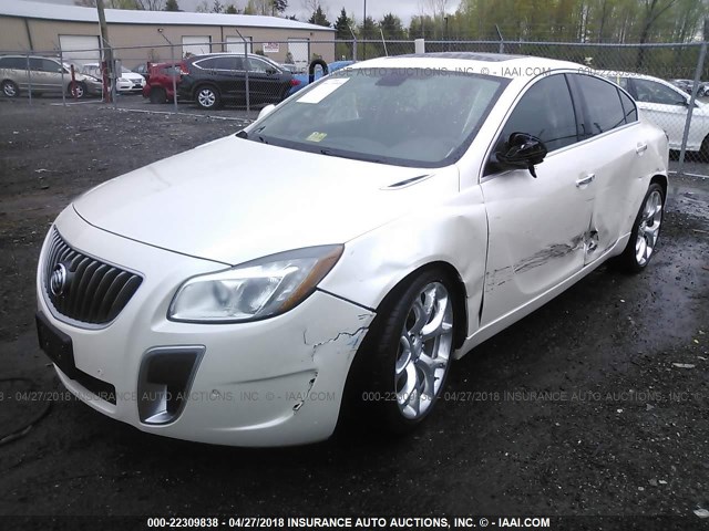 2G4GV5GV5C9204717 - 2012 BUICK REGAL GS WHITE photo 2