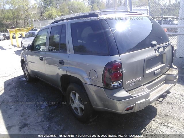 1GNDS13SX62128586 - 2006 CHEVROLET TRAILBLAZER LS/LT SILVER photo 3