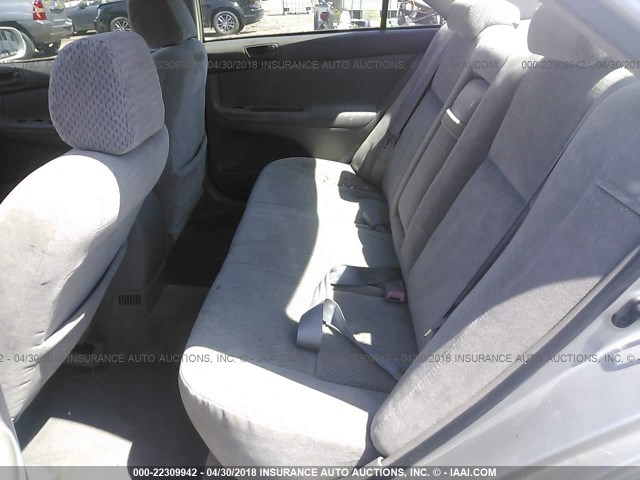 4T1BE32K62U611183 - 2002 TOYOTA CAMRY LE/XLE/SE ვერცხლისფერი ფოტო 8