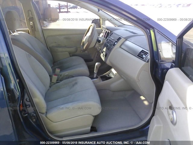 3N1BC11E79L447170 - 2009 NISSAN VERSA S/SL BLUE photo 5