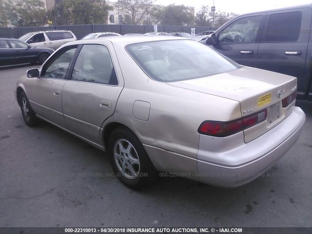 JT2BG28KXX0320211 - 1999 TOYOTA CAMRY LE/XLE BROWN photo 3